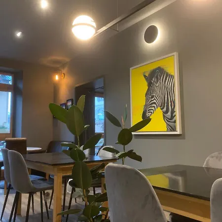 Le Regina Hotel